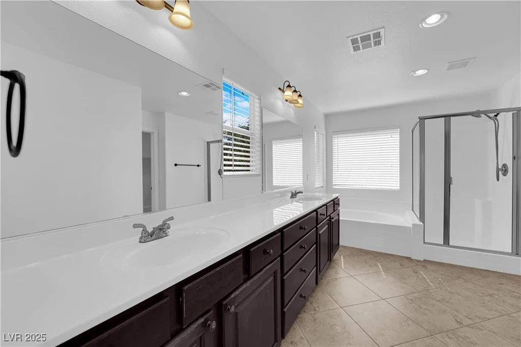 2033 Old Field, North Las Vegas, NV 89081