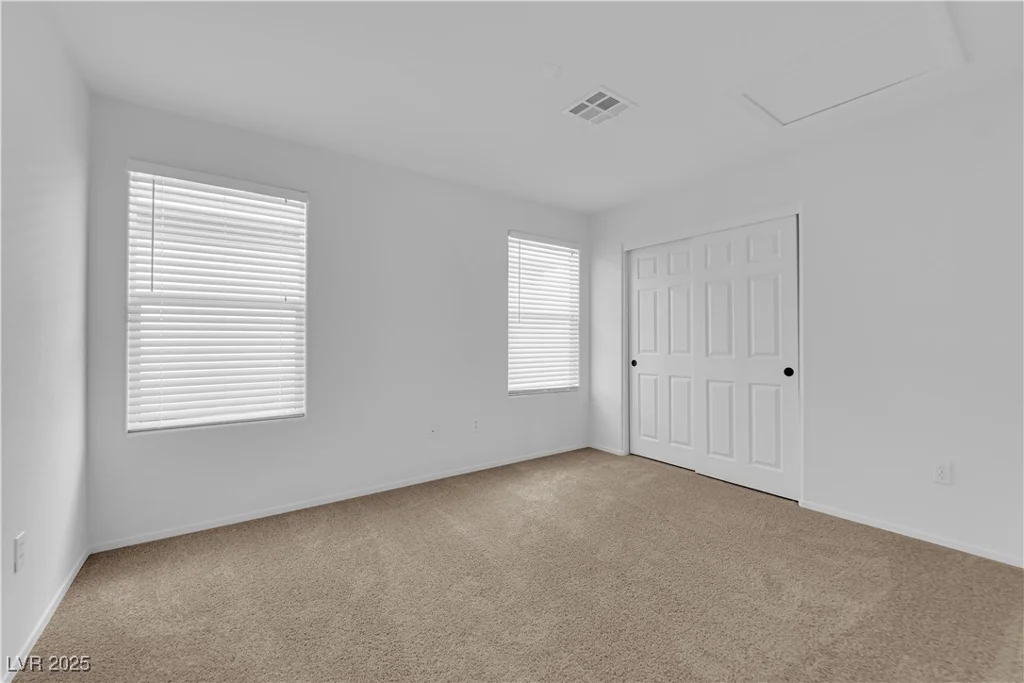 2033 Old Field, North Las Vegas, NV 89081