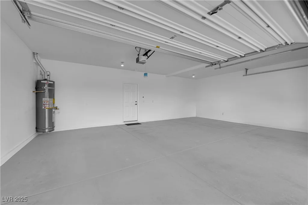 2033 Old Field, North Las Vegas, NV 89081