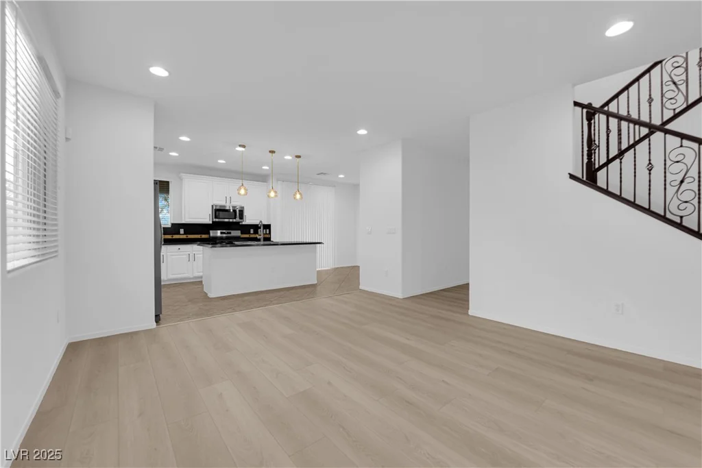 2033 Old Field, North Las Vegas, NV 89081