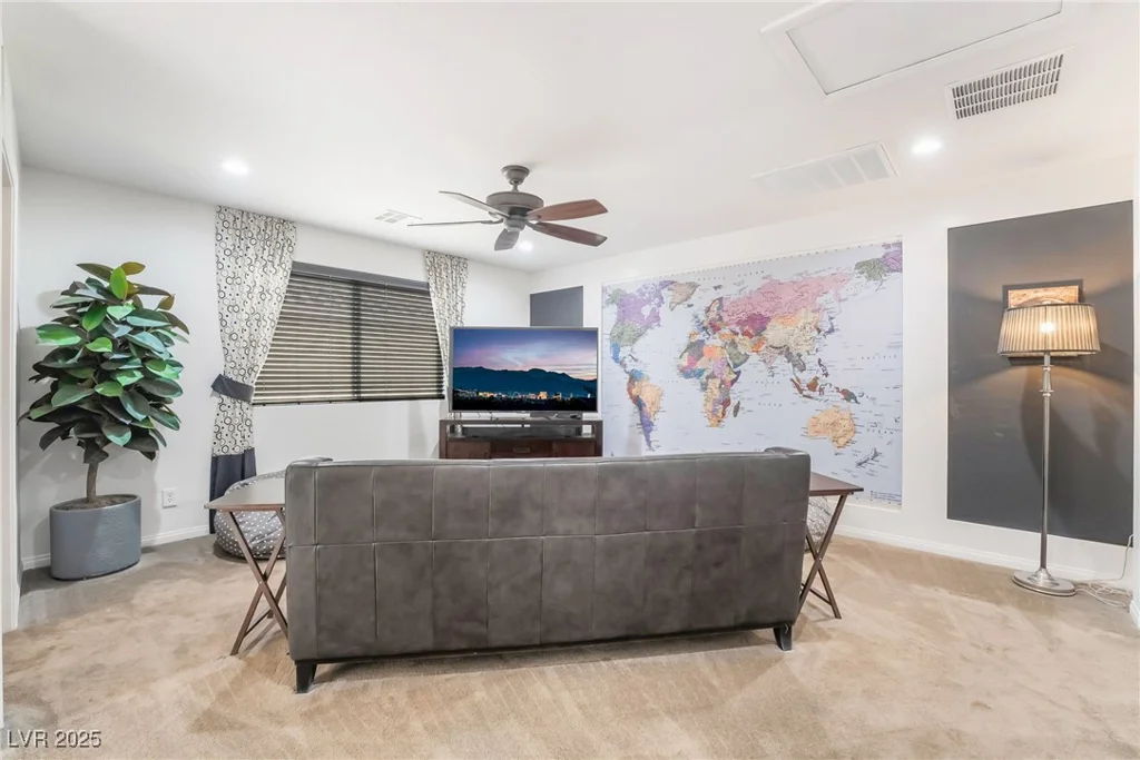 664 Orchard Course, Las Vegas, NV 89148