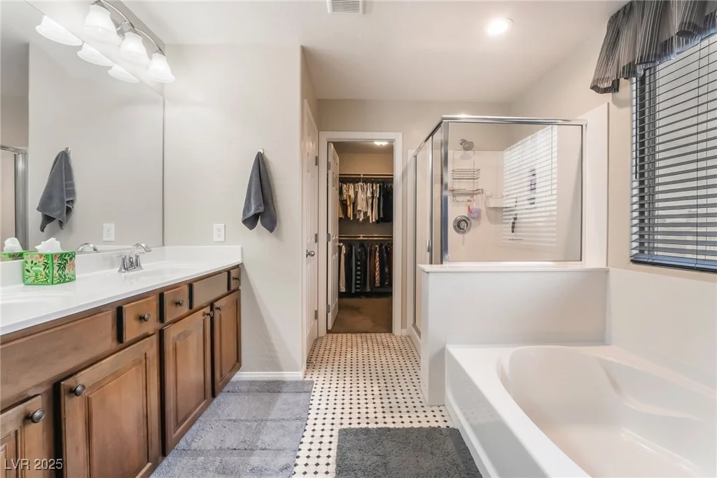 664 Orchard Course, Las Vegas, NV 89148