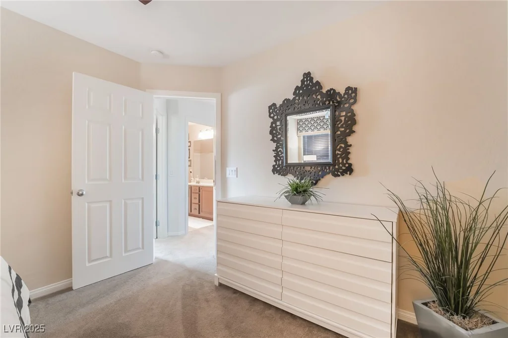 664 Orchard Course, Las Vegas, NV 89148