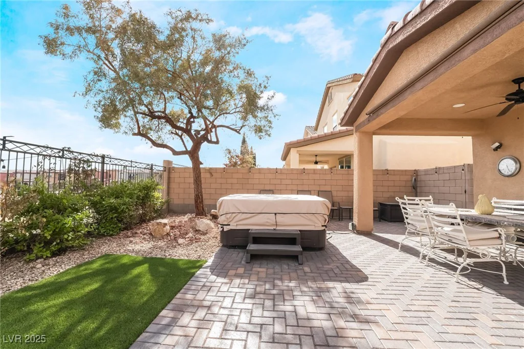664 Orchard Course, Las Vegas, NV 89148