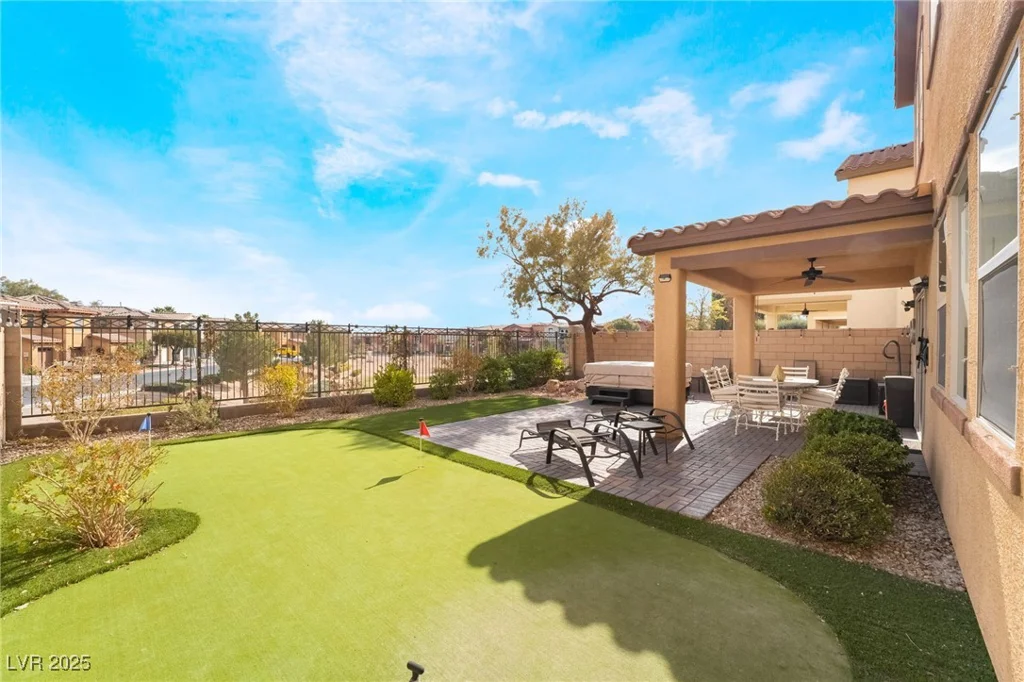 664 Orchard Course, Las Vegas, NV 89148