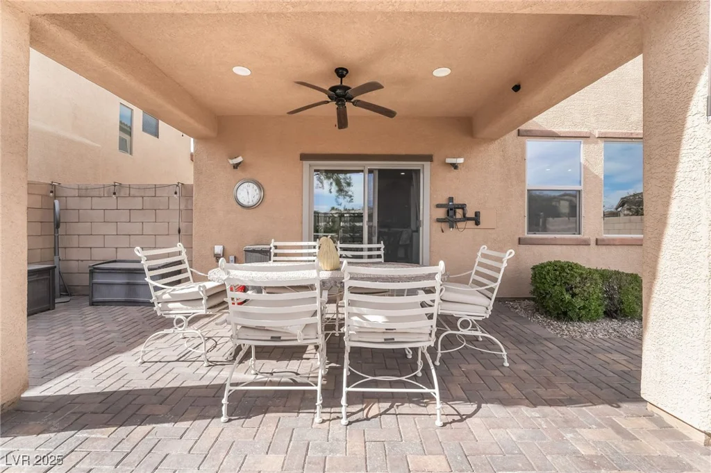 664 Orchard Course, Las Vegas, NV 89148