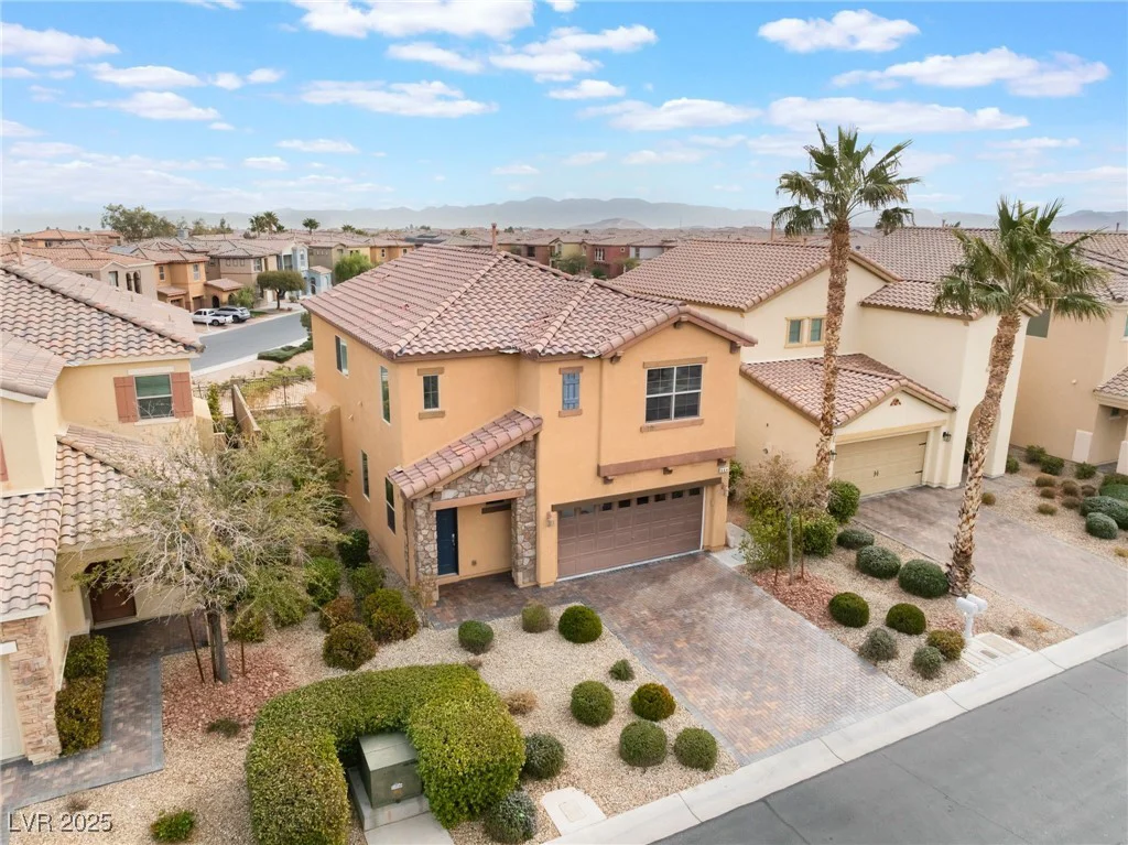 664 Orchard Course, Las Vegas, NV 89148