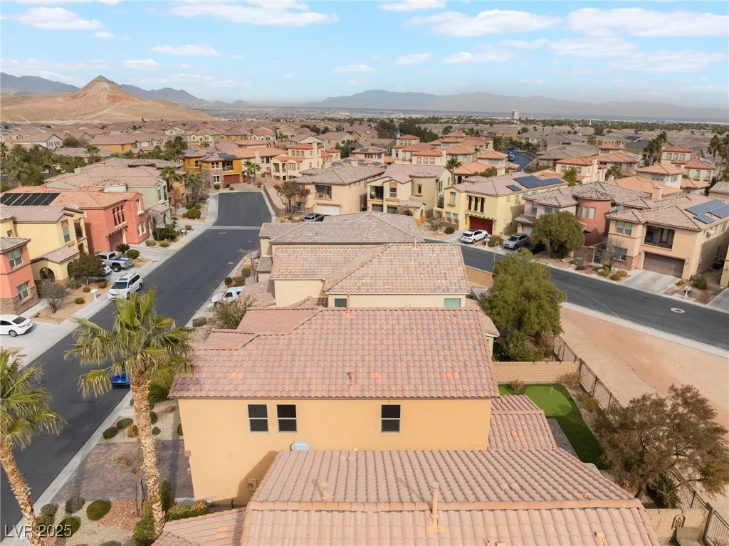 664 Orchard Course, Las Vegas, NV 89148