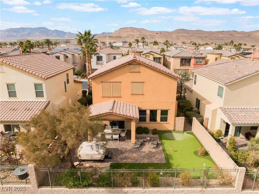 664 Orchard Course, Las Vegas, NV 89148