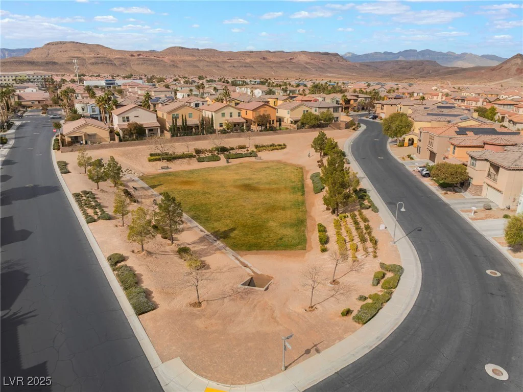664 Orchard Course, Las Vegas, NV 89148