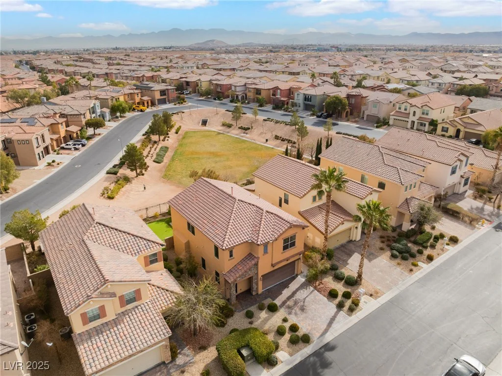 664 Orchard Course, Las Vegas, NV 89148