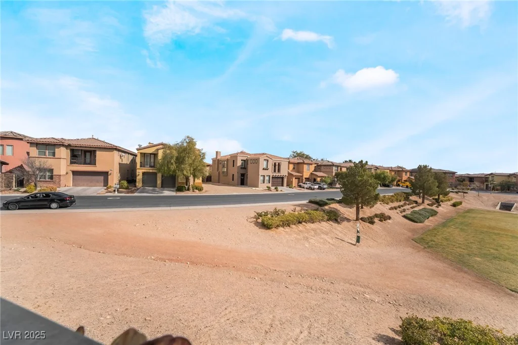 664 Orchard Course, Las Vegas, NV 89148