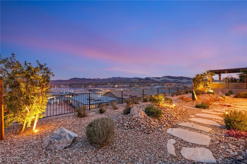 144 Stone Mesa, Henderson, NV 89011
