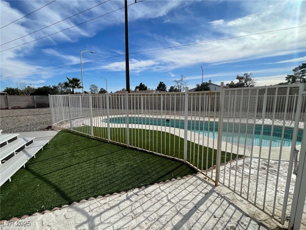 7237 William Anders, Las Vegas, NV 89145