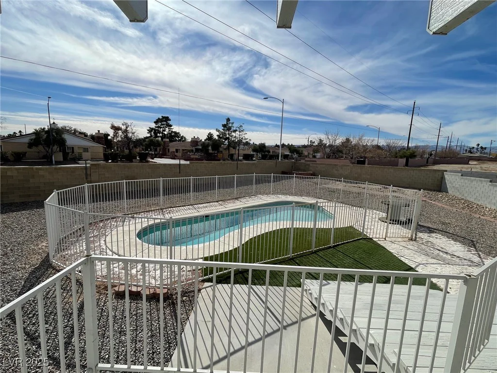 7237 William Anders, Las Vegas, NV 89145