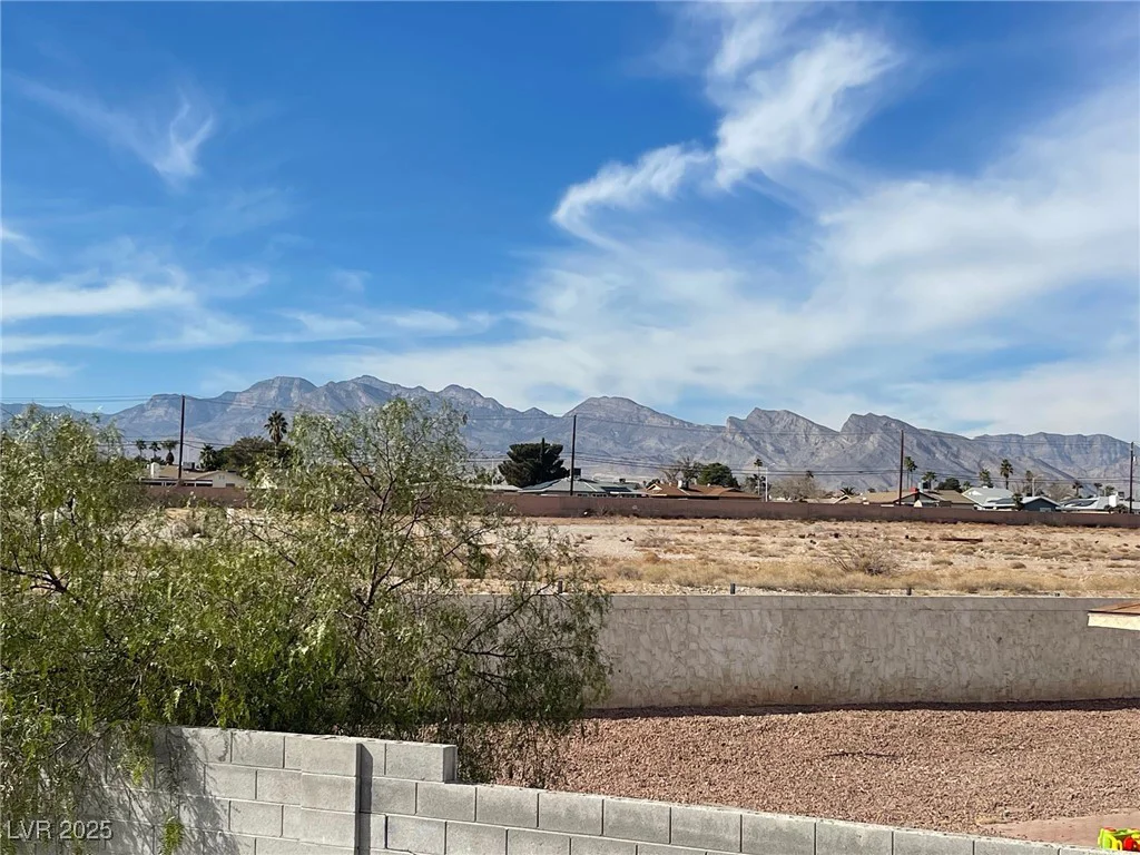 7237 William Anders, Las Vegas, NV 89145