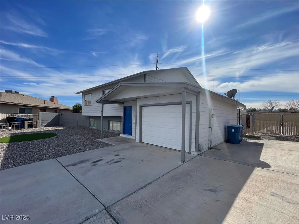 7237 William Anders, Las Vegas, NV 89145