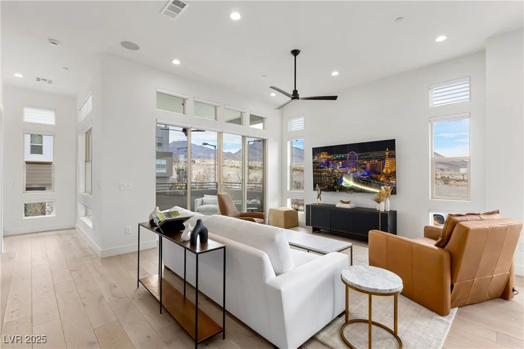 671 Sentinel Spire, Las Vegas, NV 89138