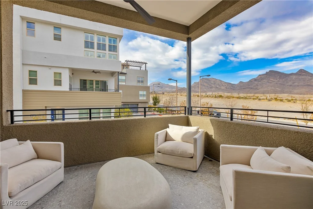 671 Sentinel Spire, Las Vegas, NV 89138