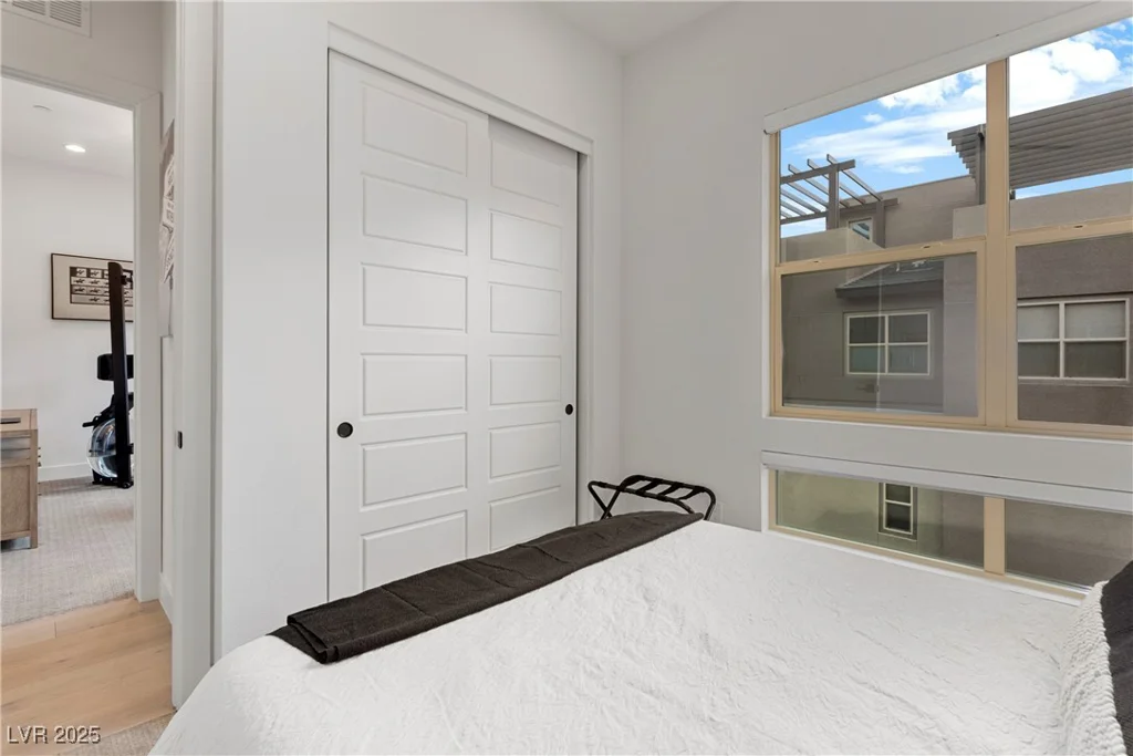 671 Sentinel Spire, Las Vegas, NV 89138