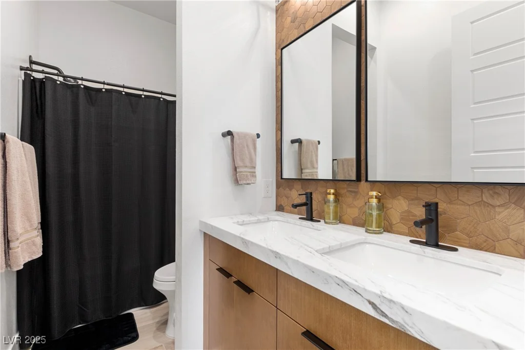 671 Sentinel Spire, Las Vegas, NV 89138