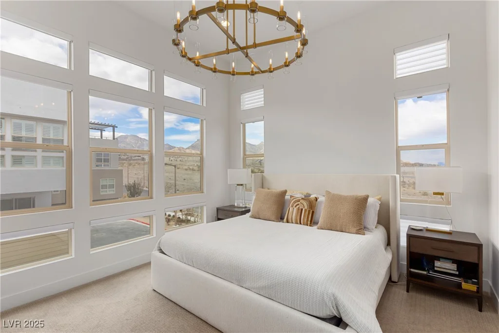 671 Sentinel Spire, Las Vegas, NV 89138