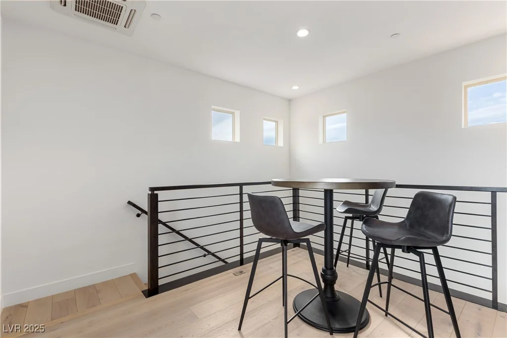 671 Sentinel Spire, Las Vegas, NV 89138