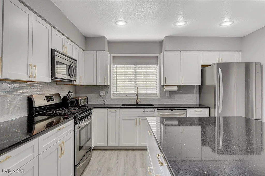 9330 Golden Timber, Las Vegas, NV 89117