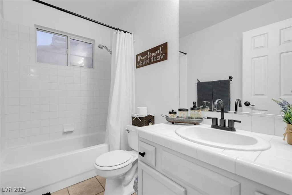 8044 Edward Baher, Las Vegas, NV 89149