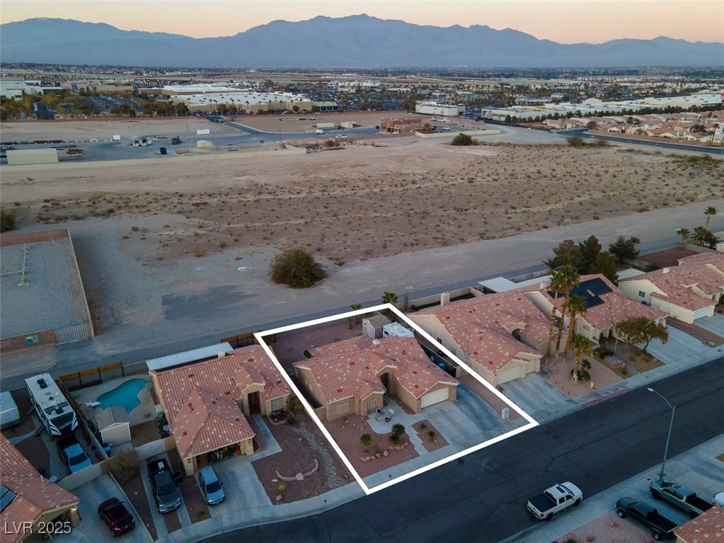 8044 Edward Baher, Las Vegas, NV 89149