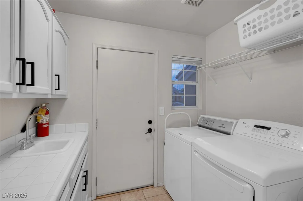 8044 Edward Baher, Las Vegas, NV 89149