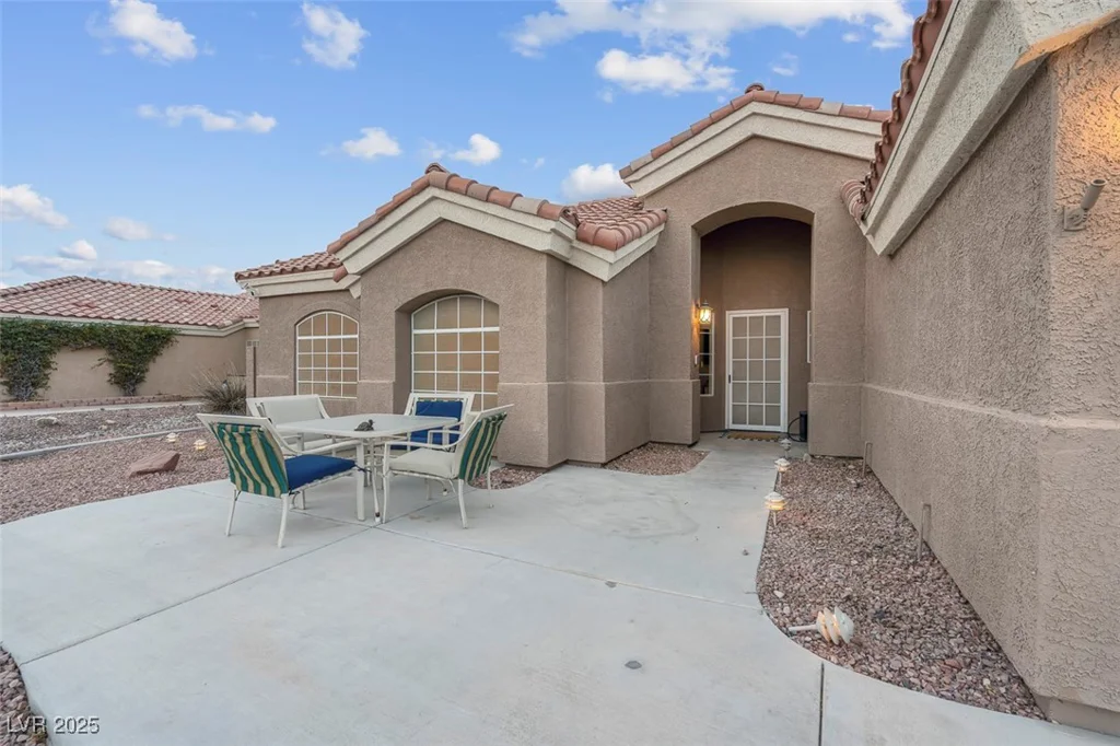 8044 Edward Baher, Las Vegas, NV 89149