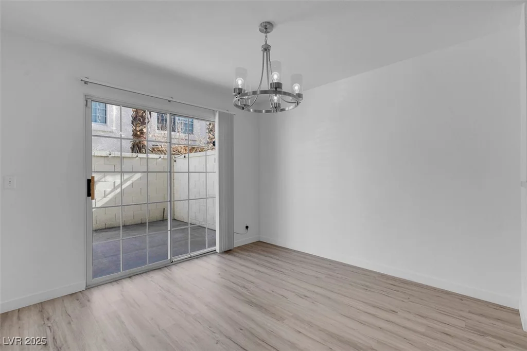 7933 Delbonita, Las Vegas, NV 89147