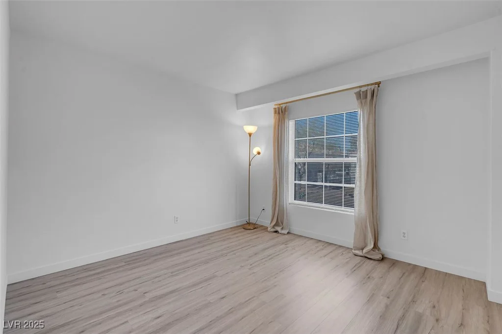 7933 Delbonita, Las Vegas, NV 89147