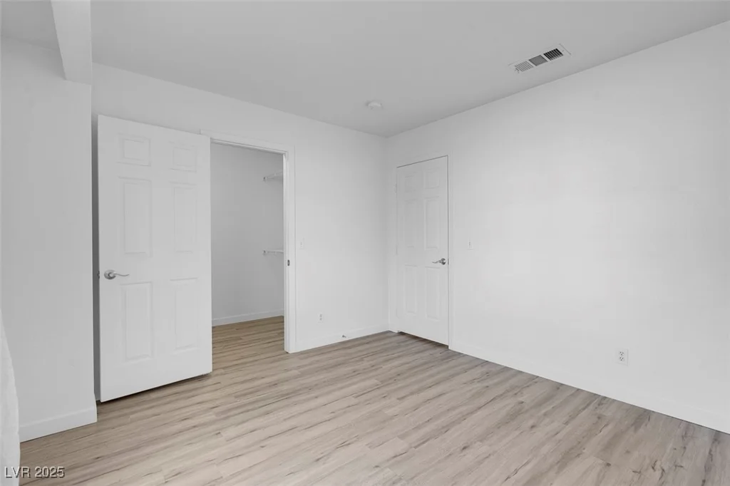 7933 Delbonita, Las Vegas, NV 89147