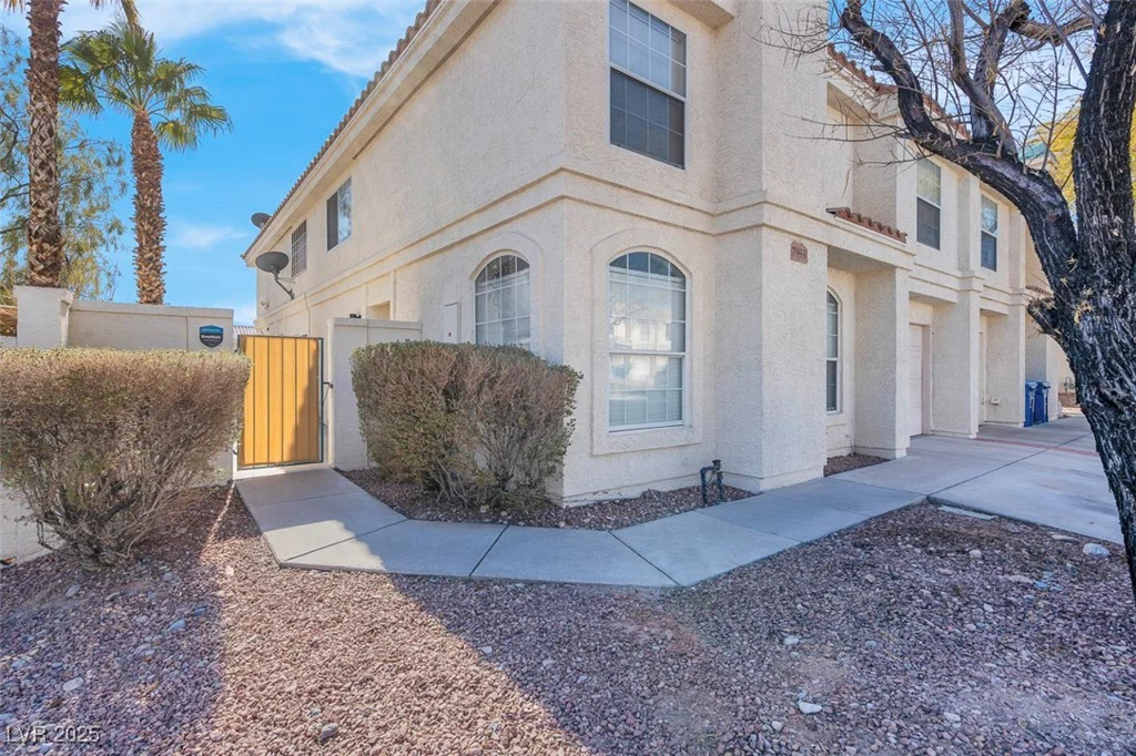 7933 Delbonita, Las Vegas, NV 89147
