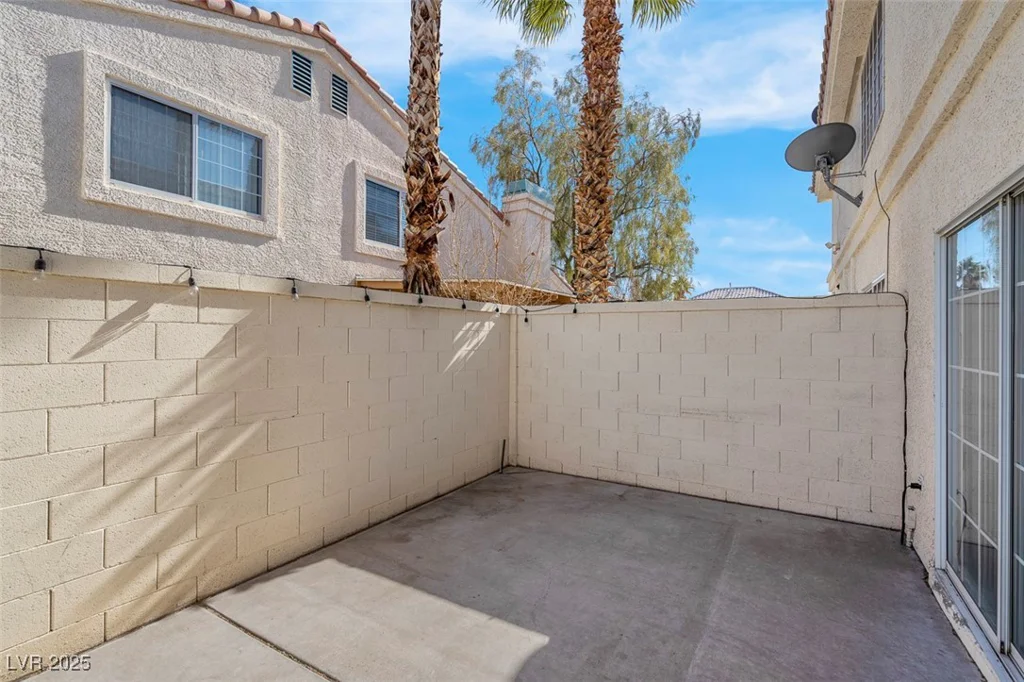 7933 Delbonita, Las Vegas, NV 89147