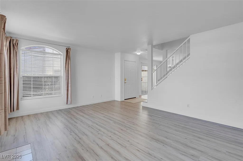 7933 Delbonita, Las Vegas, NV 89147