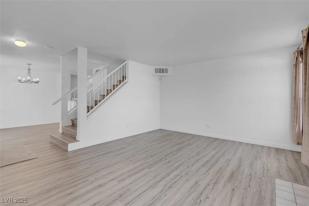 7933 Delbonita, Las Vegas, NV 89147