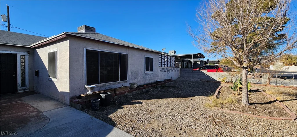 612 Essex East, Las Vegas, NV 89107