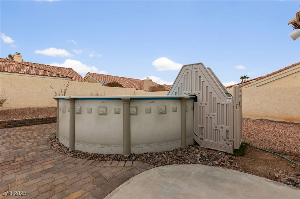 8212 Bolingbrook, Las Vegas, NV 89149