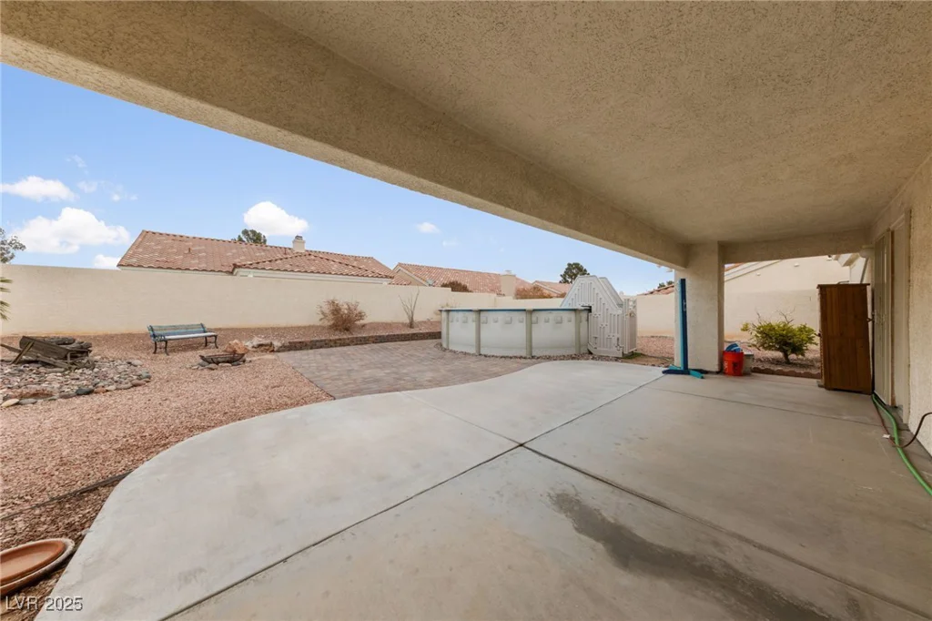 8212 Bolingbrook, Las Vegas, NV 89149