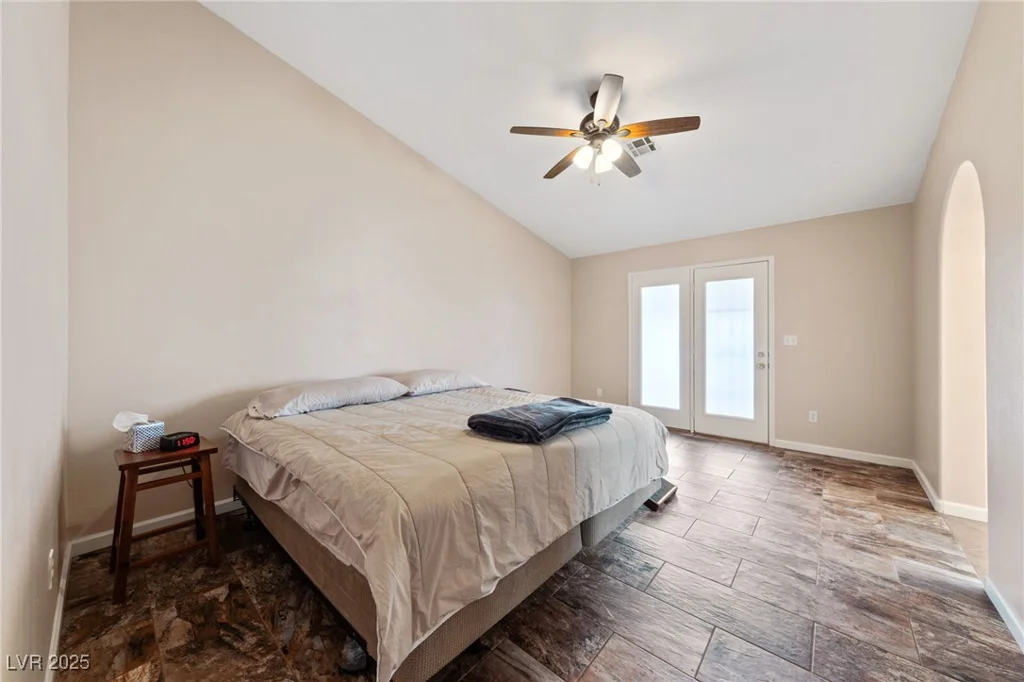 8212 Bolingbrook, Las Vegas, NV 89149