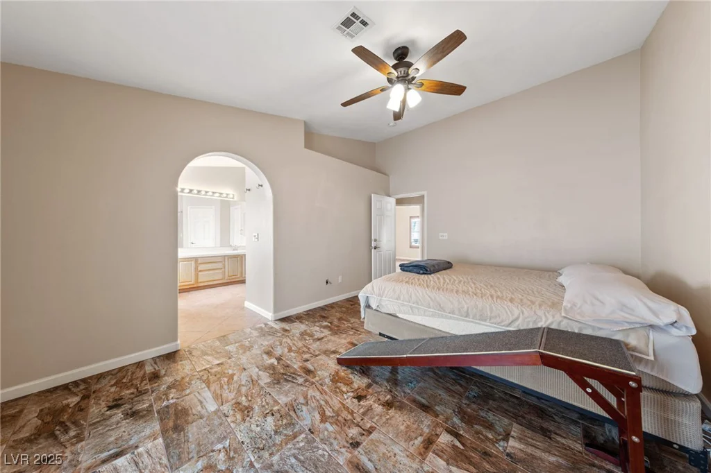 8212 Bolingbrook, Las Vegas, NV 89149
