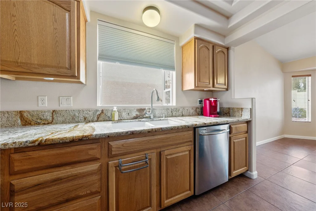 8212 Bolingbrook, Las Vegas, NV 89149