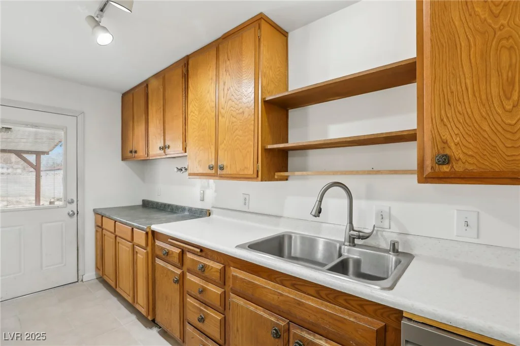 3766 Millwood, Las Vegas, NV 89121