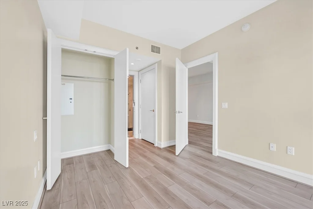 2700 Las Vegas, Las Vegas, NV 89109