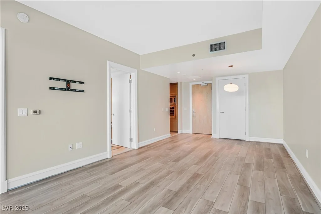 2700 Las Vegas, Las Vegas, NV 89109