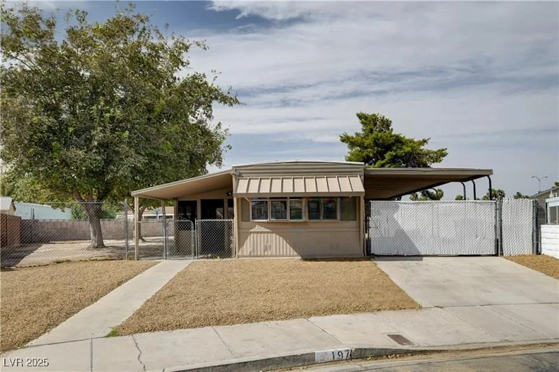 197 Betty, Las Vegas, NV 89110