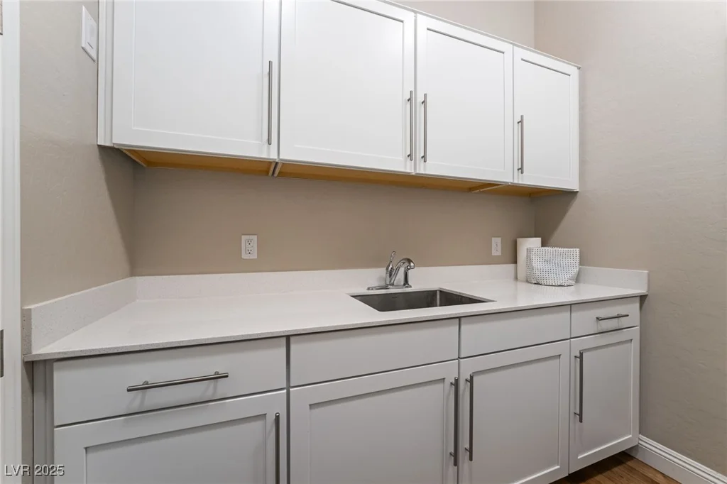8750 Lutts, Las Vegas, NV 89131